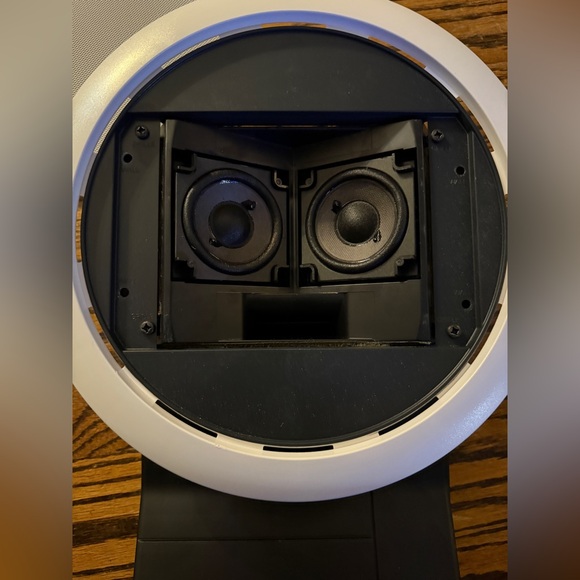 bose virtually invisible 191 In Wall Speakers (pair) - Picture 2 of 7